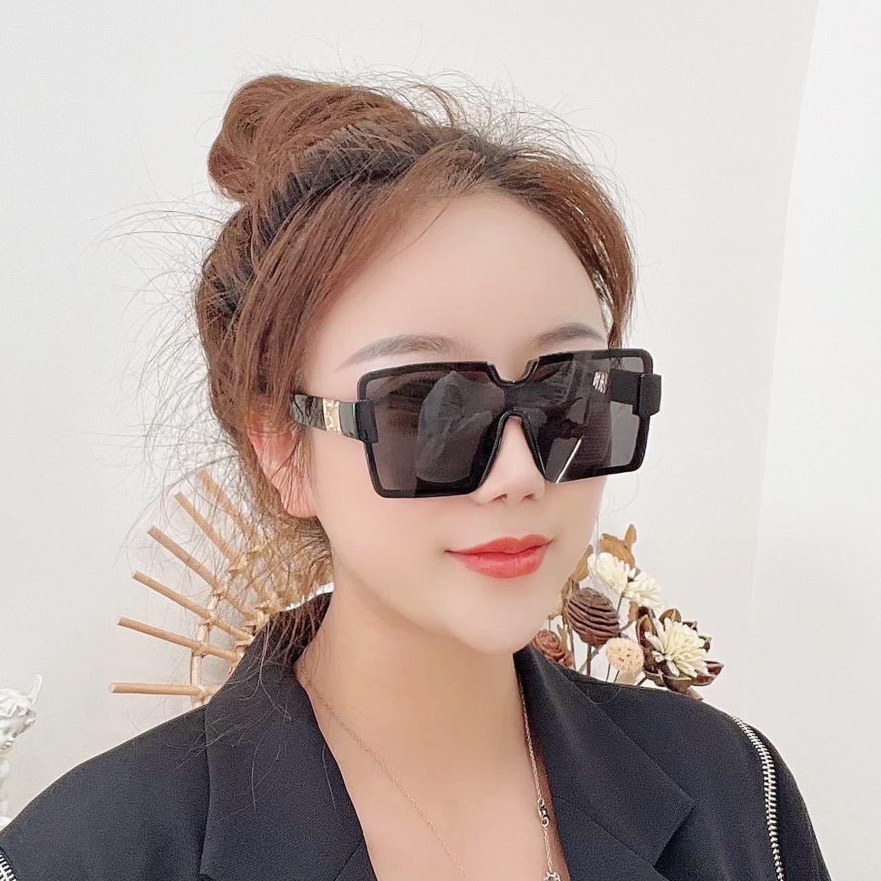 Wholesale Frameless Personalized One-Piece Retro PC Sunglasses